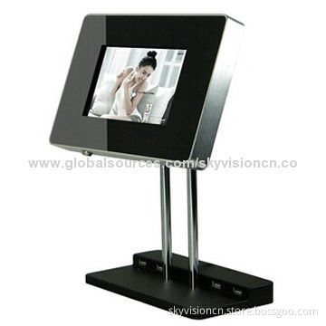 Digital photo frame, supports 1,080P and table stander